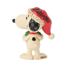 Load image into Gallery viewer, Snoopy with Heart Wreath Mini