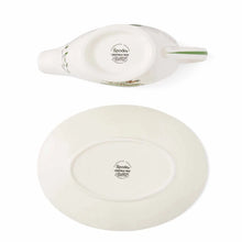 Load image into Gallery viewer, Spode Christmas Tree Sauce Boat &amp; Stand