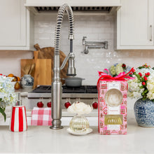 Load image into Gallery viewer, Gingerbread Flower Diffuser