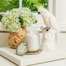 Load image into Gallery viewer, Hydrangea Signature Candle