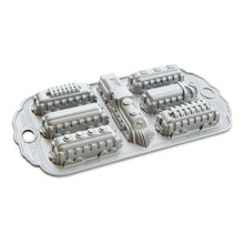 Load image into Gallery viewer, Nordic Express Cakelet Pan