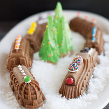 Load image into Gallery viewer, Nordic Express Cakelet Pan